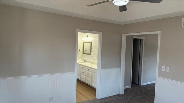 22 Locust Lane, Warrensburg, MO 64093