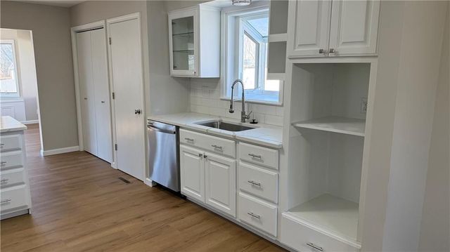 22 Locust Lane, Warrensburg, MO 64093