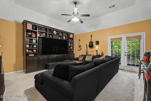 7211 Lauren Lane, Olive Branch, MS 38654