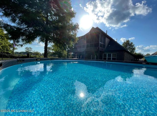7211 Lauren Lane, Olive Branch, MS 38654