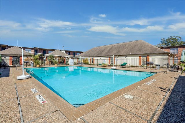 11540 Chimney Rock Road 112, Houston, TX 77035