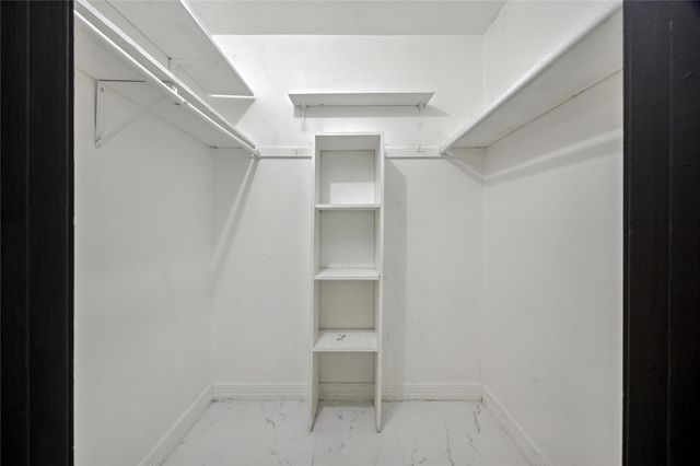 11540 Chimney Rock Road 112, Houston, TX 77035