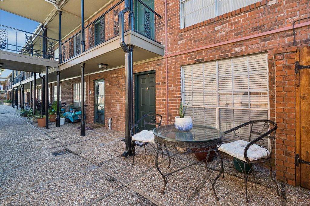 11540 Chimney Rock Road 112, Houston, TX 77035