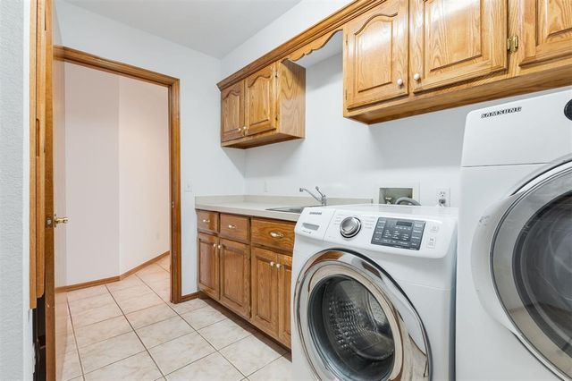 216 SW 140th Terrace, Oklahoma City, OK 73170