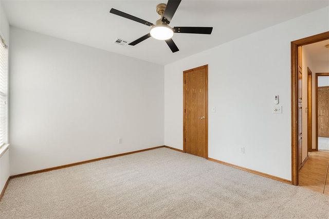 216 SW 140th Terrace, Oklahoma City, OK 73170