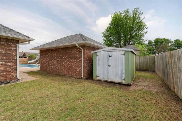 216 SW 140th Terrace, Oklahoma City, OK 73170