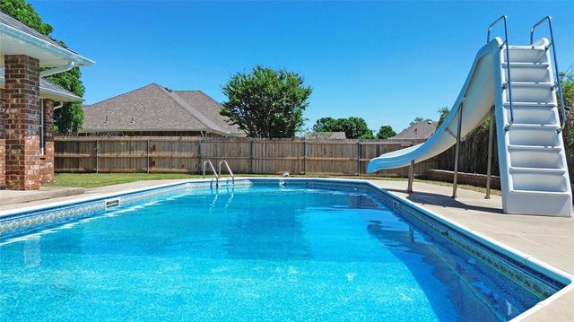216 SW 140th Terrace, Oklahoma City, OK 73170