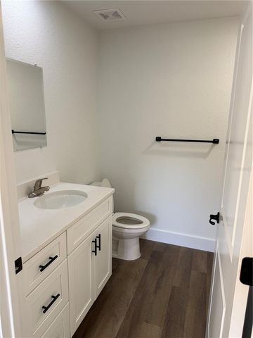 13 BAY TRACK, Ocklawaha, FL 32179