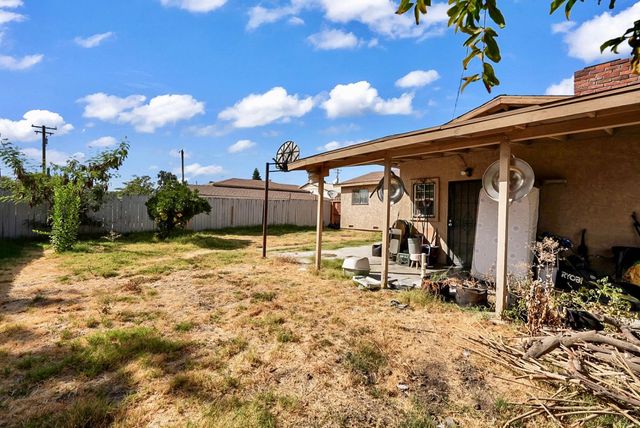 1530 Glenn Ave, Modesto, CA 95358