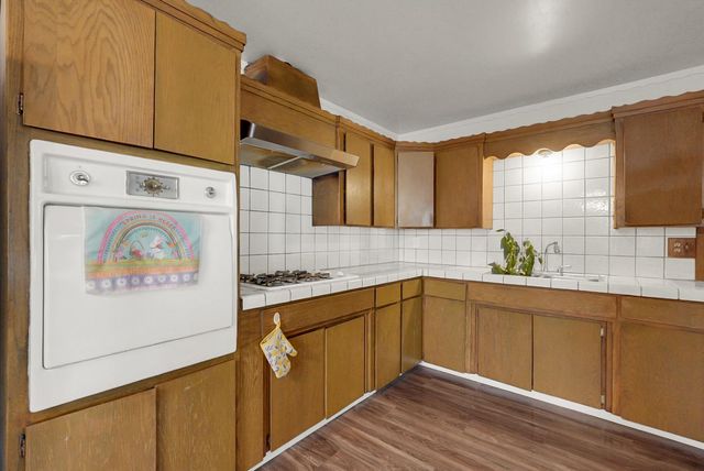 1530 Glenn Ave, Modesto, CA 95358