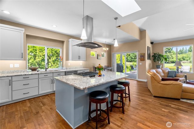 6042 Troon Lane SE, Olympia, WA 98501