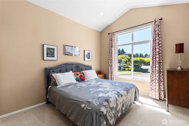 6042 Troon Lane SE, Olympia, WA 98501