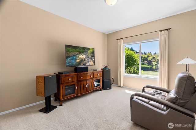 6042 Troon Lane SE, Olympia, WA 98501