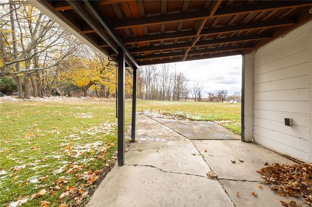 9151 State Route 5 And 20, West Bloomfield, NY 14469