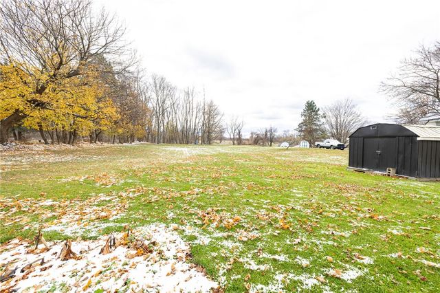 9151 State Route 5 And 20, West Bloomfield, NY 14469