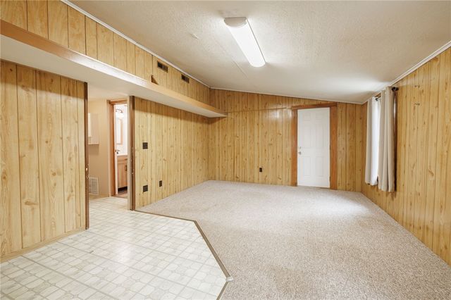 9151 State Route 5 And 20, West Bloomfield, NY 14469