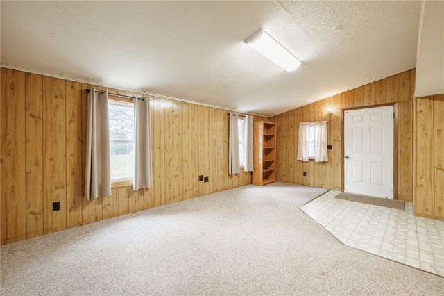 9151 State Route 5 And 20, West Bloomfield, NY 14469