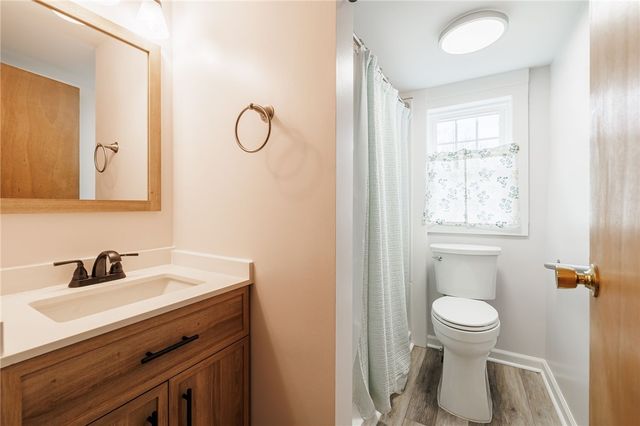 9151 State Route 5 And 20, West Bloomfield, NY 14469