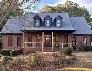 1210 Lancelot Court, Loganville, GA 30052