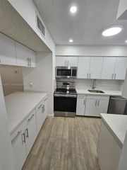 19800 SW 103rd Ct 201, Cutler Bay, FL 33157