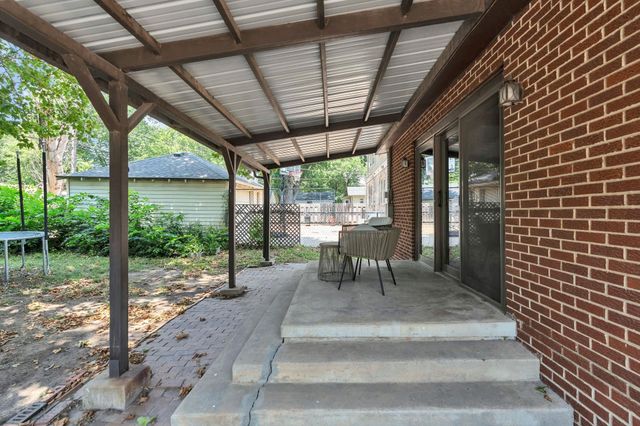 633 S Broadview, Wichita, KS 67218