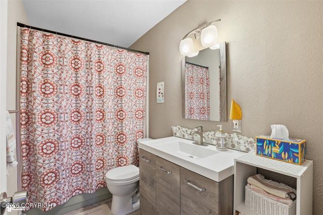 4633 Pavalof Street, Anchorage, AK 99507