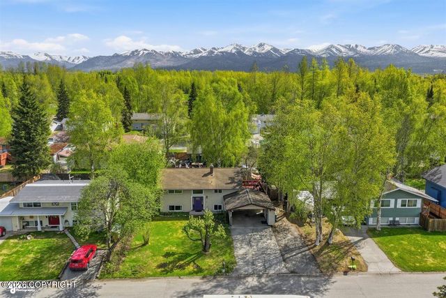 4633 Pavalof Street, Anchorage, AK 99507