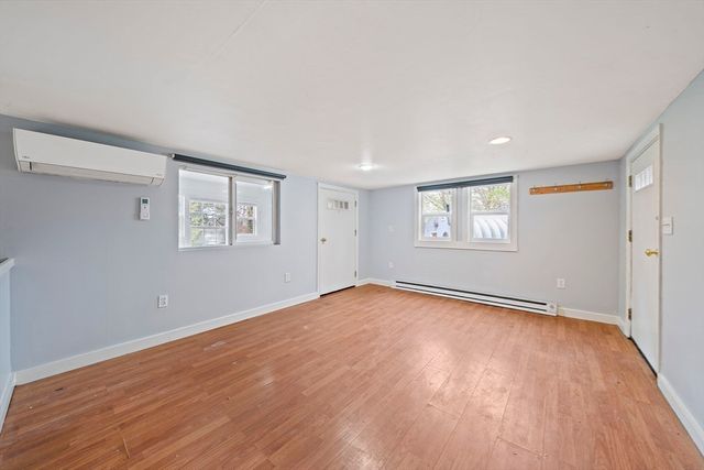 13 Atwood St, Kingston, MA 02364