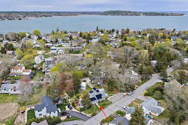 13 Atwood St, Kingston, MA 02364