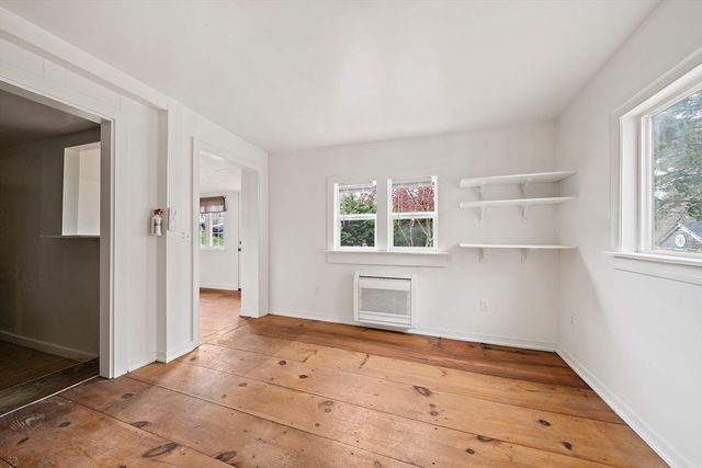 13 Atwood St, Kingston, MA 02364