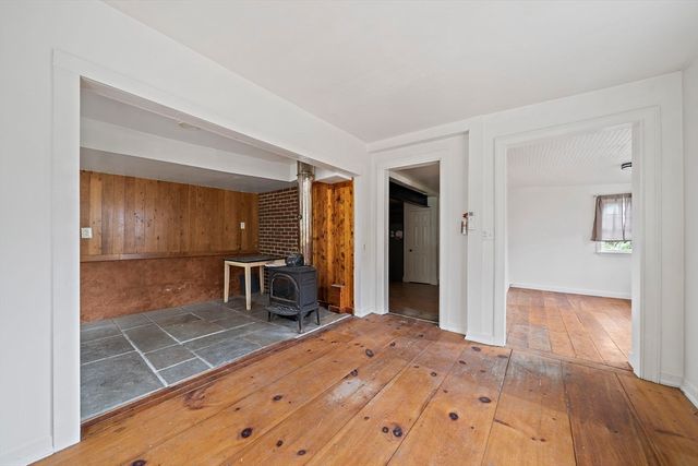 13 Atwood St, Kingston, MA 02364