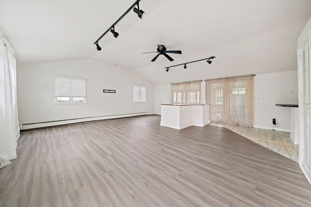 13 Atwood St, Kingston, MA 02364