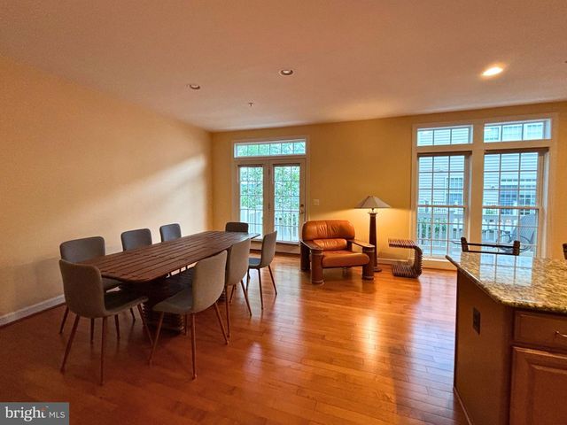 8006 RESERVE WAY, Vienna, VA 22182