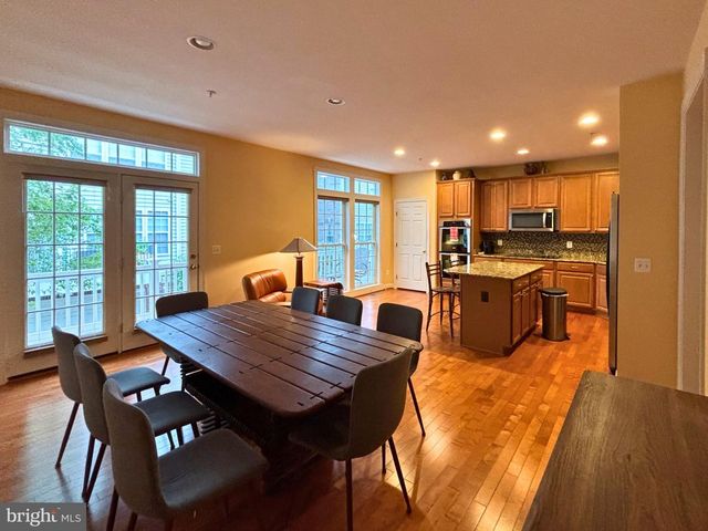 8006 RESERVE WAY, Vienna, VA 22182