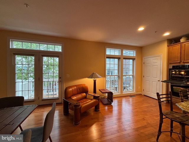 8006 RESERVE WAY, Vienna, VA 22182