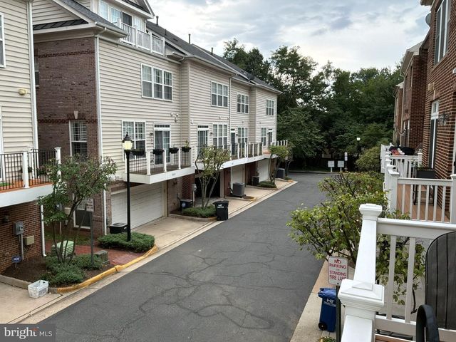 8006 RESERVE WAY, Vienna, VA 22182