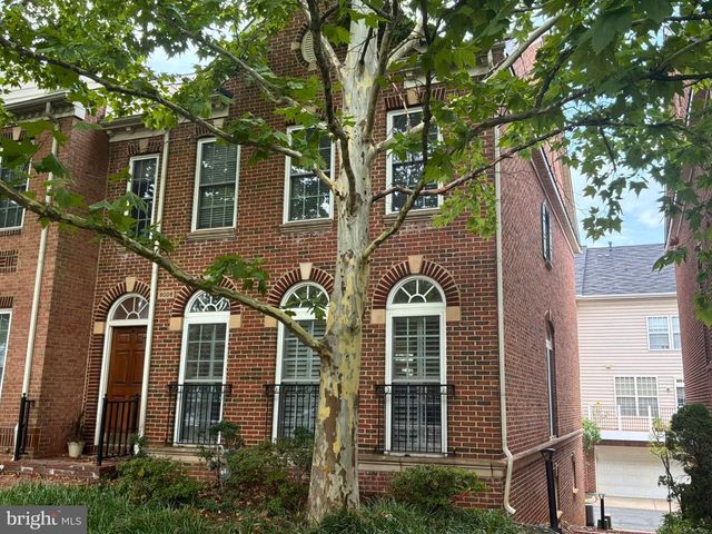 8006 RESERVE WAY, Vienna, VA 22182
