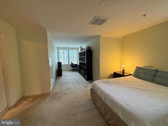 8006 RESERVE WAY, Vienna, VA 22182
