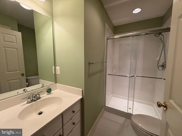 8006 RESERVE WAY, Vienna, VA 22182
