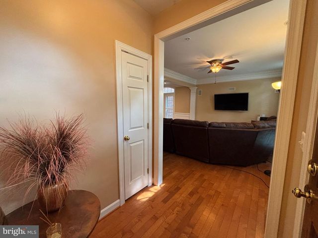 8006 RESERVE WAY, Vienna, VA 22182