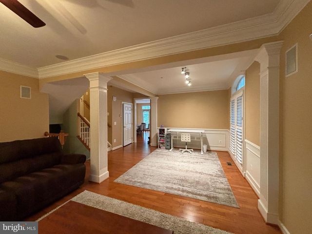 8006 RESERVE WAY, Vienna, VA 22182