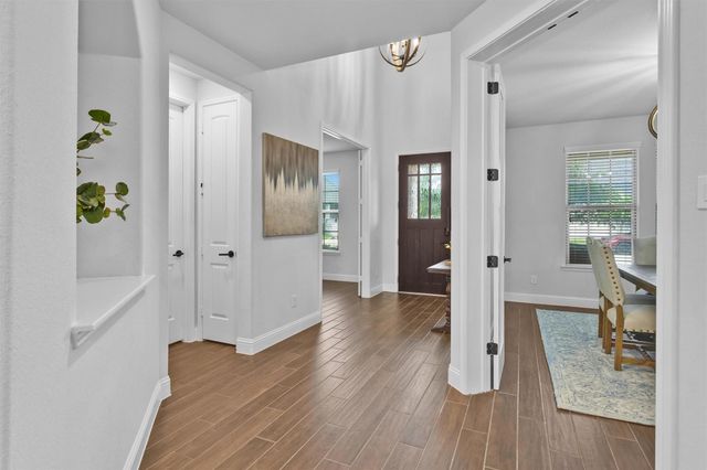 20207 Appaloosa Hill Drive, Tomball, TX 77377
