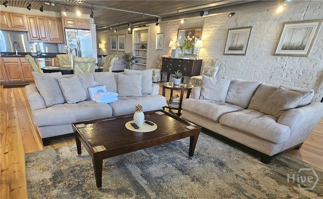 212 W Lower Factors Walk, Savannah, GA 31401