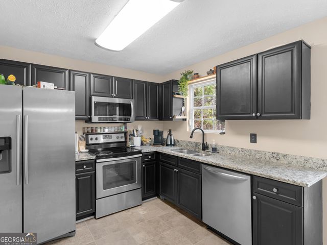 40 Rocky Hill Way, Covington, GA 30014