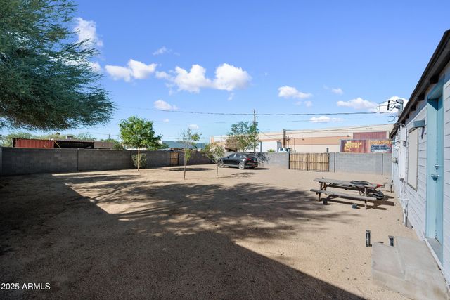 438 N 17TH Avenue B, Phoenix, AZ 85007