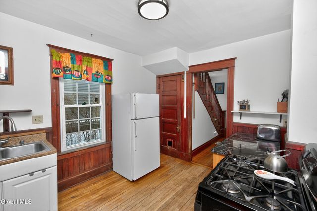 58 Campbell Avenue, Castleton-on-hudson, NY 12033