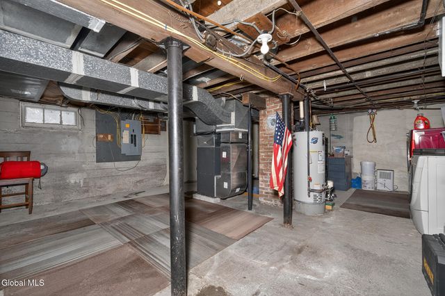 58 Campbell Avenue, Castleton-on-hudson, NY 12033