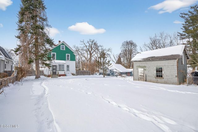 58 Campbell Avenue, Castleton-on-hudson, NY 12033