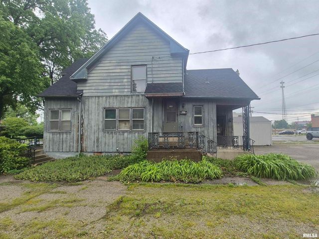 1430 S 8TH Street, Springfield, IL 62703