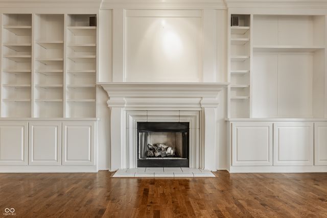 355 E Ohio Street 201, Indianapolis, IN 46204